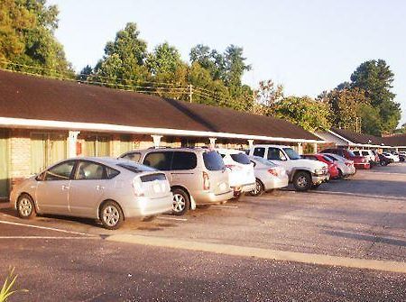 Holiday Motel - Whiteville Экстерьер фото